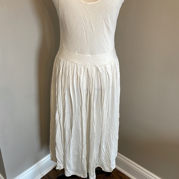 Handpainted dress with a bird boho art - Picture 8 of 8